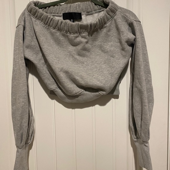 Misguided shoulder hugging crop crew - Picture 2 of 5